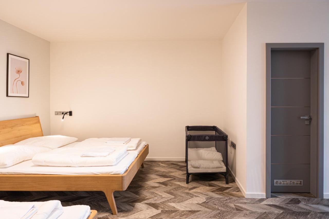 Art Hostel & Apartments Dvůr Králové nad Labem Dış mekan fotoğraf