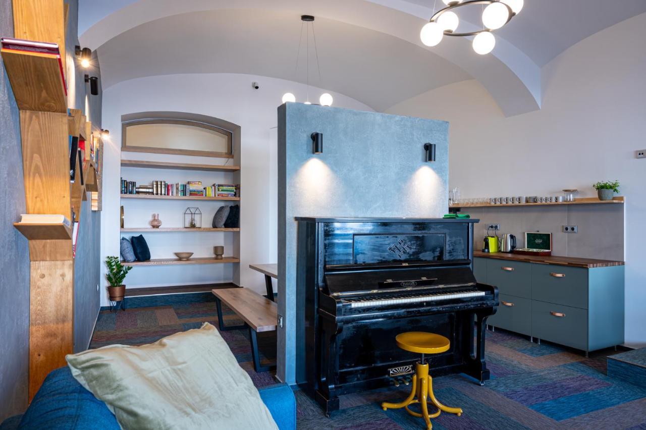 Art Hostel & Apartments Dvůr Králové nad Labem Dış mekan fotoğraf